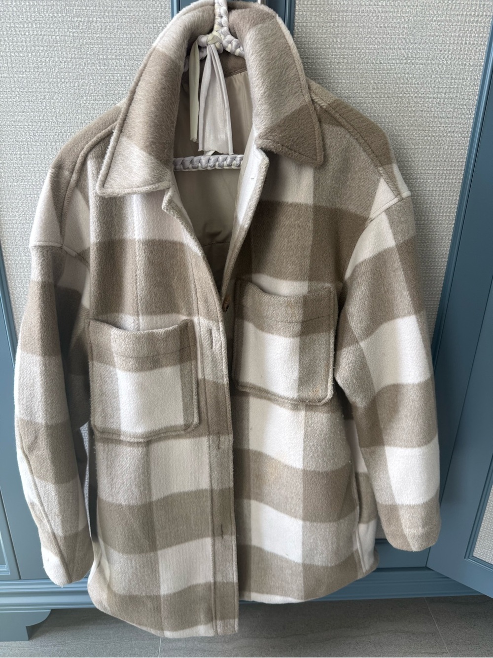 H&M Women’s Plaid Oversized Jacket/Shacket